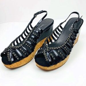 VANELI PATENT/CORK W/ METAL DETAIL SHOES. Size 8.